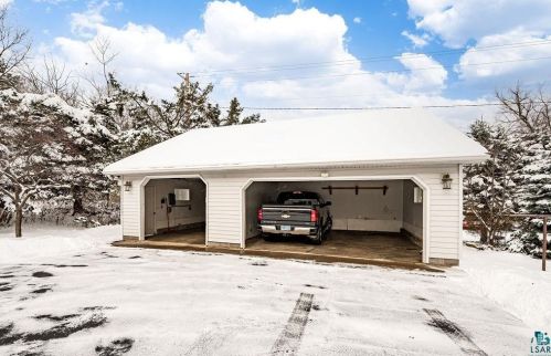 1929 Tyrol St, Duluth MN 55811-5333 exterior