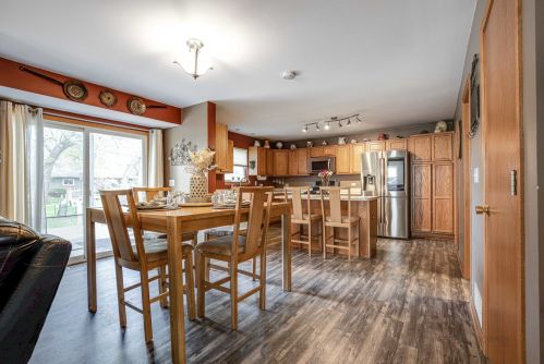 8520 Acorn Path, Bull Valley IL 60097-8866 exterior