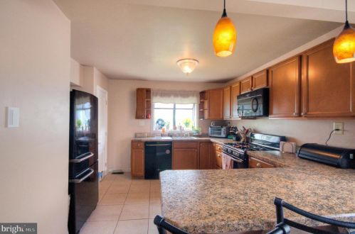 213 5 Ave, Runnemede NJ 08078-1308 exterior