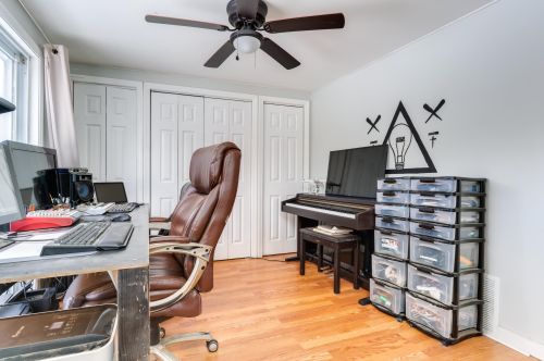 35 Village Rd, Concord NH  03304-4435 exterior