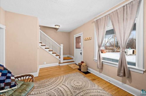 1001 3 St, Duluth MN 55805-1727 exterior