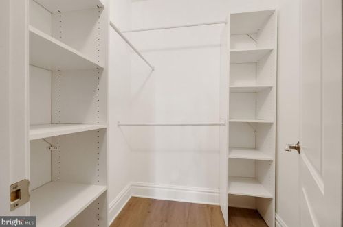 9318 Cranford Dr, Rockville MD 20854-2231 exterior