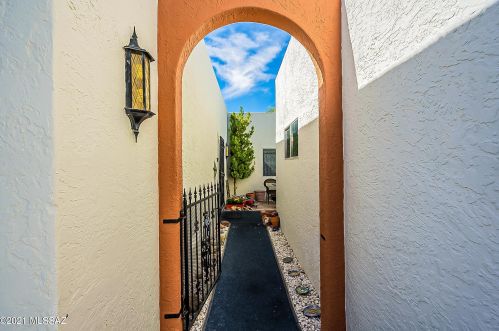 763 Bella Vista Dr, Green Valley, AZ 85614-2000