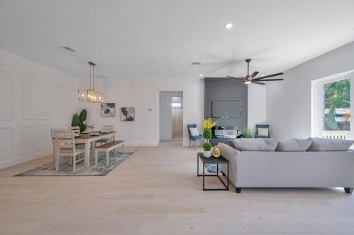 4307 Clark Ave, Tampa FL  33611-1305 exterior