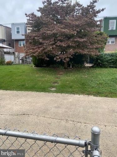 7158 Erdrick St, Philadelphia PA 19135-2602 exterior