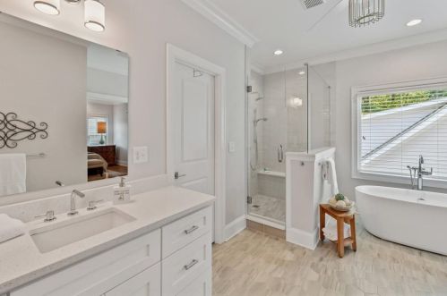 2517 Ellijay Dr, Atlanta GA  30319-3472 exterior