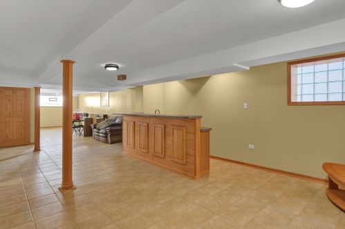 10135 Bell Ave, Chicago IL 60643-1905 exterior