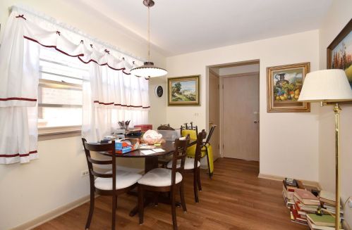 7517 Myrtle Ave, Chicago IL 60631-1835 exterior