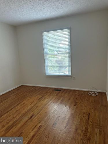 10904 Pebble Run Dr, Silver Spring MD 20902-3685 exterior