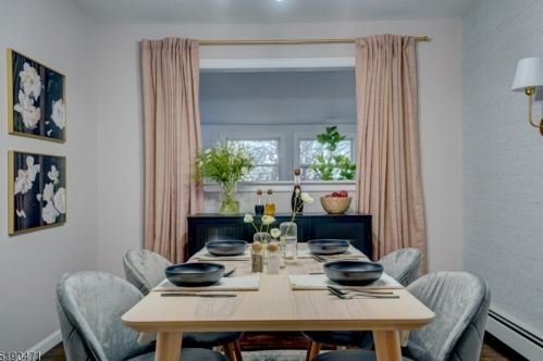 15 Normandy Cir, Hopatcong NJ  07843-1840 exterior