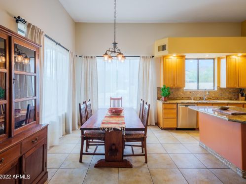 26506 11th Ave, Phoenix AZ  85085-1894 exterior