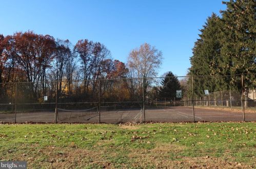 923 Fillmore St, Philadelphia PA 19124-2926 exterior