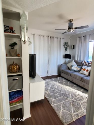 2615 Conestoga Ave, Tucson, AZ 85749-9770