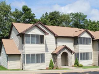 6214 Rockwell Dr, Cedar Rapids IA  52402-7411 exterior