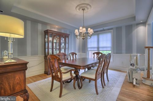 1014 Peggy Dr, Hummelstown PA 17036-9025 exterior