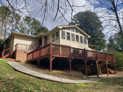 1401 Council Blf Dr, Atlanta GA 30345-4133 exterior