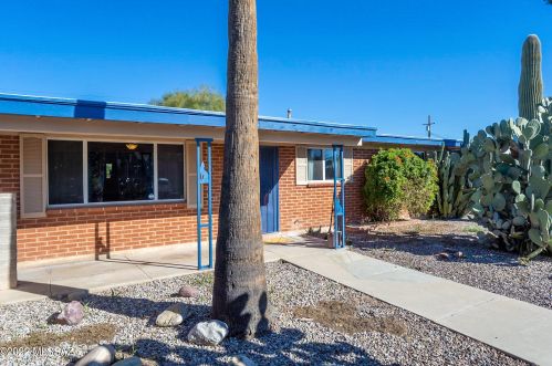 7925 Beverly St, Tucson AZ 85710-5803 exterior