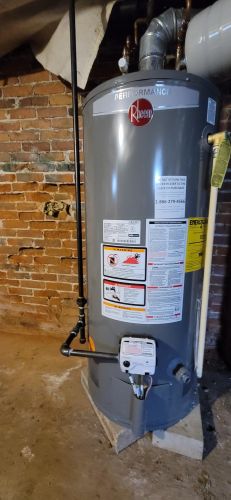 15 Pierce St, Concord NH 03301-3663 exterior