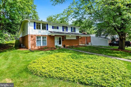 11501 Gilsan St, Silver Spring, MD 20902-3120