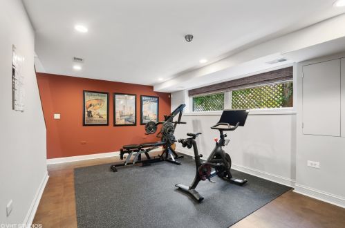 1734 Balmoral Ave, Chicago IL 60640-1003 exterior