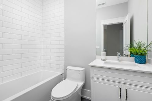 3642 Artesian Ave, Chicago IL  60618-4708 exterior