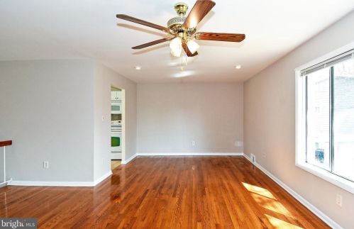 4805 Levada Ter, Rockville MD  20853-2263 exterior