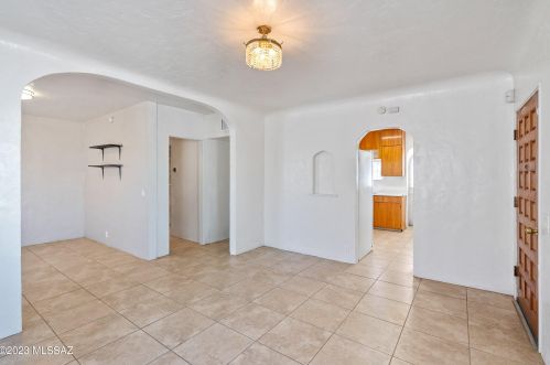 3731 Lundy Ave, Tucson AZ  85713-6025 exterior