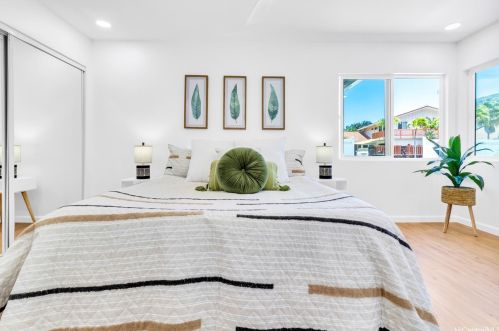 6847 Niumalu Loop, Honolulu HI 96825-1642 exterior