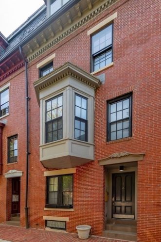 14 Dartmouth Pl, Boston MA exterior