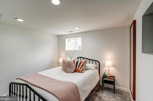 401 Delafield Pl, Washington DC  20011-6112 exterior