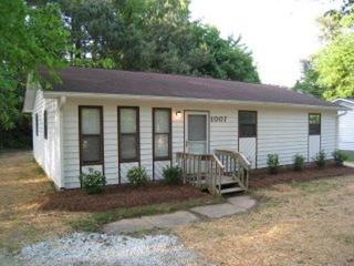 1007 Raven St, Durham NC  27704-2931 exterior