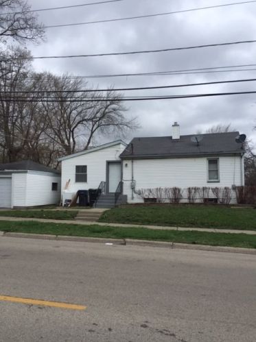 1002 Indiana Ave, Waukegan, IL 60085-2617
