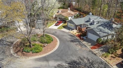 2992 Crosswycke Forest Dr, Atlanta, GA 30319-2870