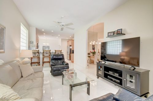 9726 Arbor Vw Dr, Boynton Beach FL 33437-5939 exterior