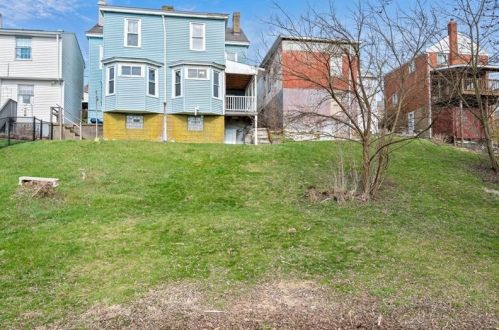 1820 Westmont Ave, Pittsburgh PA 15210-3853 exterior