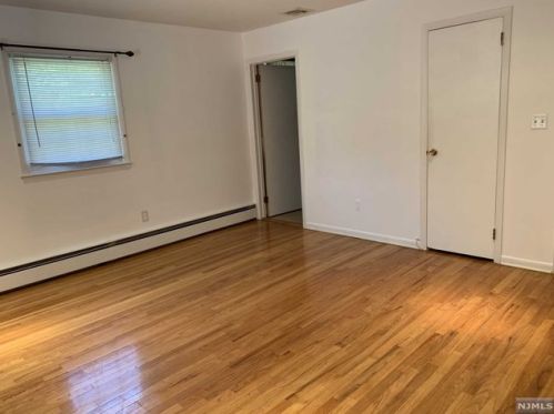 112 Knickerbocker Rd, Demarest NJ  07627-1026 exterior