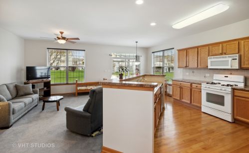 1706 Devonshire Ln, Joliet IL 60404-8177 exterior