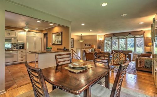 60 Christine Ter, Milford CT 06461-2212 exterior