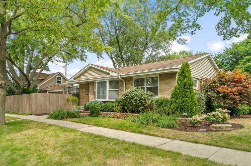 774 Fairfield Ave, Elmhurst IL  60126-4709 exterior