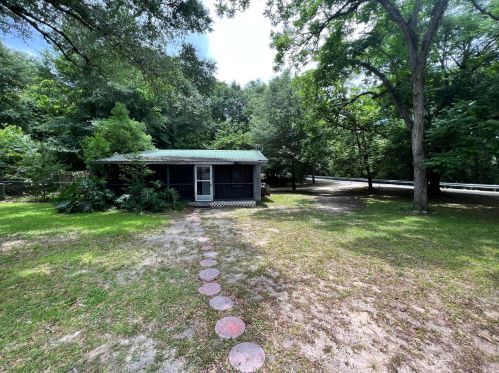 265 6th St, Defuniak Springs, FL 32433-0607