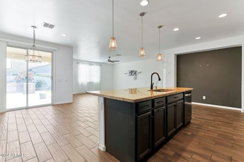 1391 Scorpio Pl, Chandler AZ  85249-5126 exterior