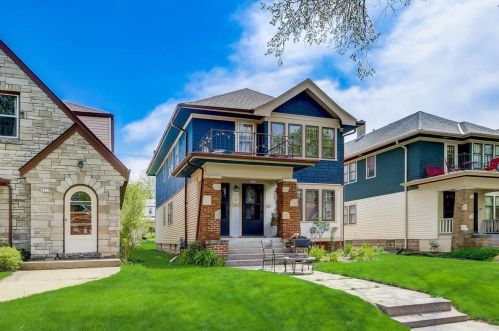 2572 68th St, Milwaukee, WI 53219-2615