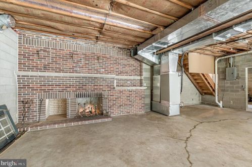 7197 Un Deposit Rd, Hummelstown PA 17036-9213 exterior