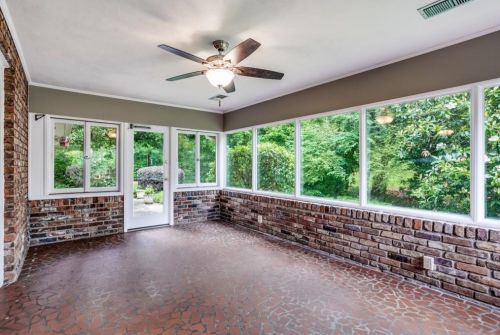 4825 Kendall Ct, Atlanta GA 30342-2776 exterior