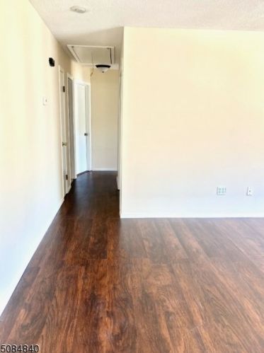 90 Wall St, Metuchen NJ  08840-2858 exterior