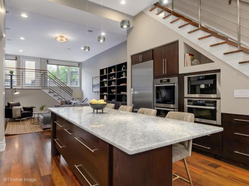 1856 Erie St, Chicago IL 60624-1074 exterior