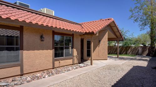 4314 Bannock St, Phoenix, AZ 85044-3953