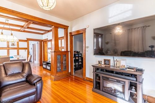 33 19th Ave, Paterson, NJ 07513-1529