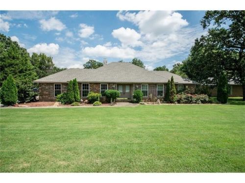 1401 40th St, Springdale, AR 72762-5934