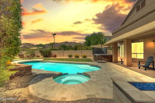 14280 12 Pl, Phoenix AZ 85014-5105 exterior